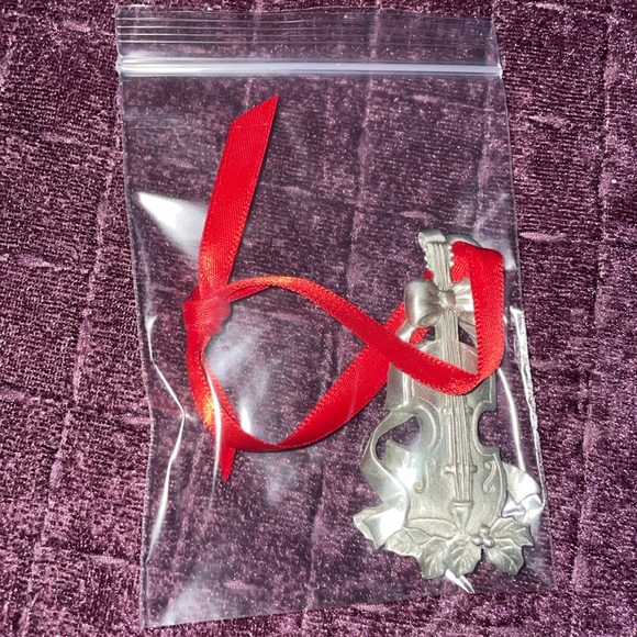 Vintage Christmas Xmas violin 🎻 fiddle hanging ornaments for tree putter tone - Picture 5 of 6